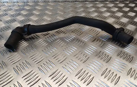 Engine coolant pipe/hose