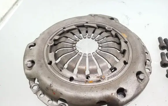 Opel Zafira A Pressure plate 123040110