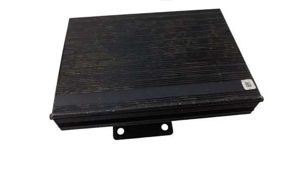Mitsubishi Montero Sound amplifier MR268870