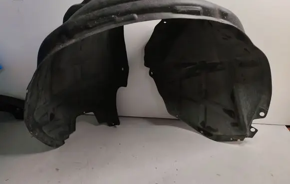 Dodge Challenger Front wheel arch liner splash guards 68259093AC 68259093AD
