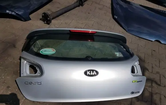KIA Ceed Tailgate/trunk/boot lid