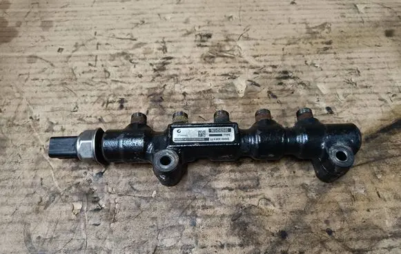 Fuel main line pipe