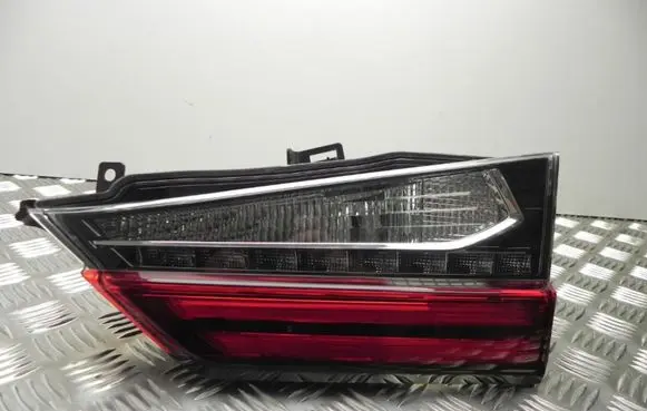 Lexus RX 330 - 350 - 400H Rear/tail lights 32715 A814 USA
