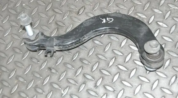 Volkswagen Golf VII Rear upper control arm/wishbone 5Q0505323C