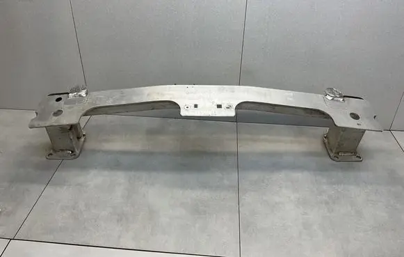 Peugeot 2008 II Front bumper cross member 9835607480
