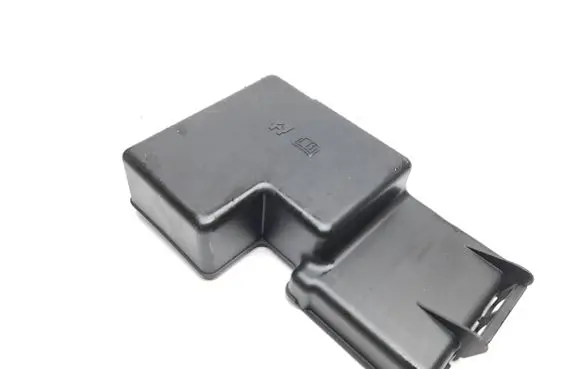 Volvo S90, V90 Fuse box cover 31676133 33357697