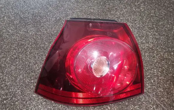 Volkswagen Golf V Rear/tail lights