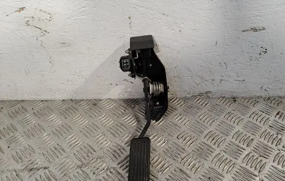 Toyota Corolla Verso AR10 Accelerator throttle pedal 7801013011