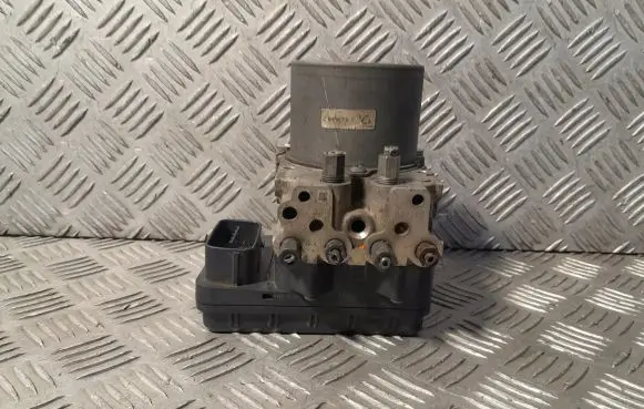 Mazda 6 ABS Pump 1338004451