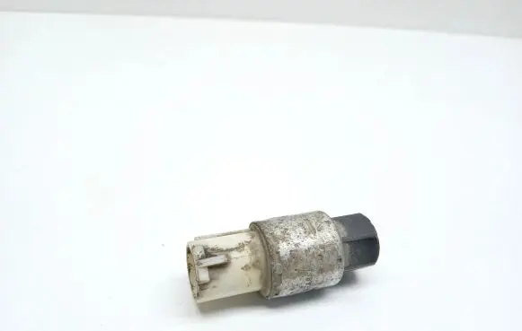 Ford Transit Air conditioning (A/C) pressure sensor 95BW19E561AA