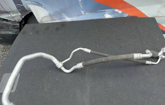 Mercedes-Benz E W212 Air conditioning (A/C) pipe/hose A2128305815