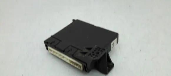 Toyota Avensis T270 Other relay 8865005251