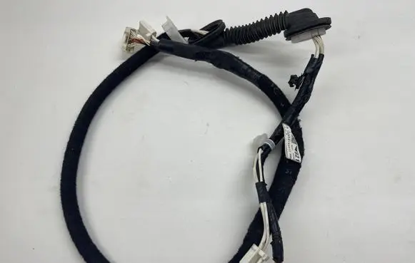 Toyota Prius (XW50) Tailgate/trunk wiring harness 8218447480