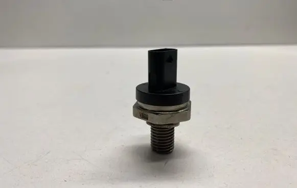 BMW 3 F30 F35 F31 Oil pressure sensor 8614494