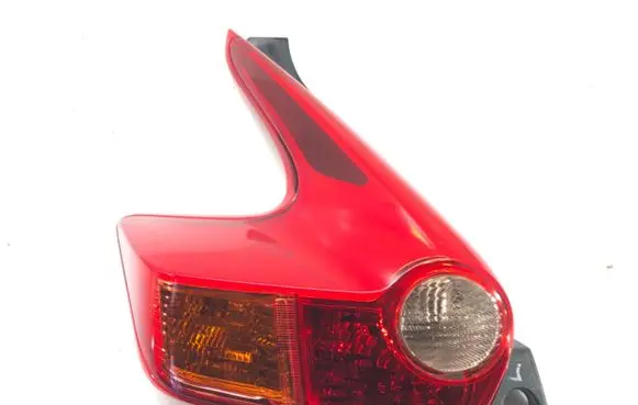 Nissan Juke I F15 Rear/tail lights