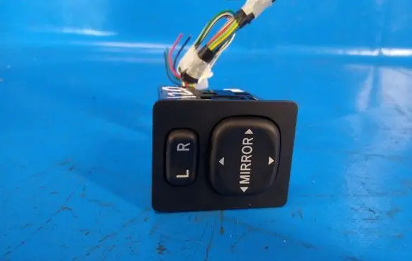 Toyota Prius (XW30) Wing mirror control module 8487034010