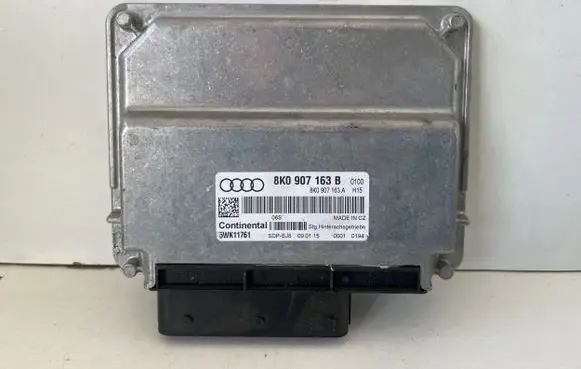 Audi A5 8T 8F Transfer box differential control unit 8K0907163B 8K0907163A