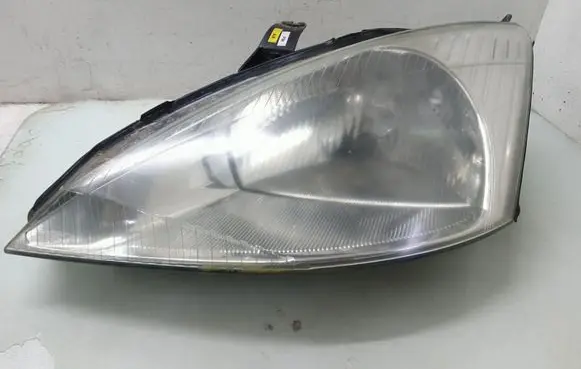 Ford Focus Headlight/headlamp E49420
