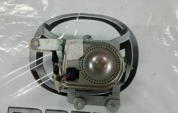 Mazda 6 Alarm system siren gs1d67sb0