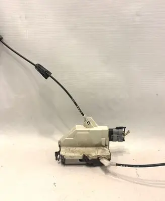 Peugeot 308 Front door lock 567147 A01545 1308M093218