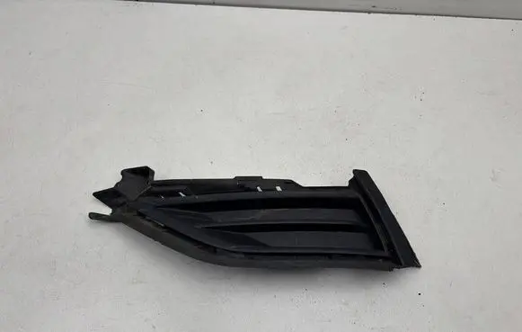 Front bumper lower grill