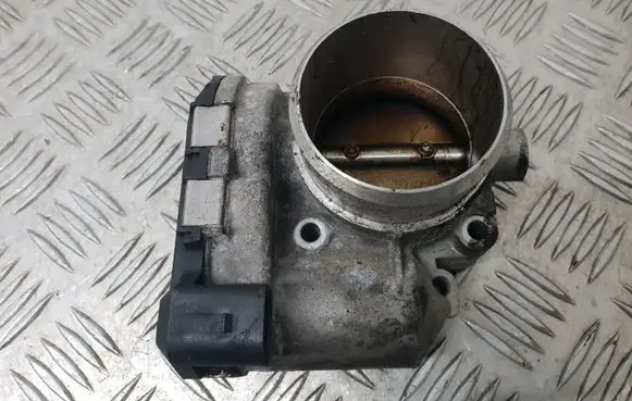 Audi A4 S4 B6 8E 8H Throttle valve 06B133062M