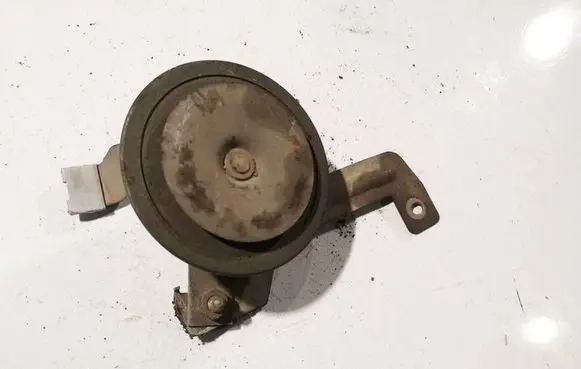 Volkswagen Golf IV Horn signal 