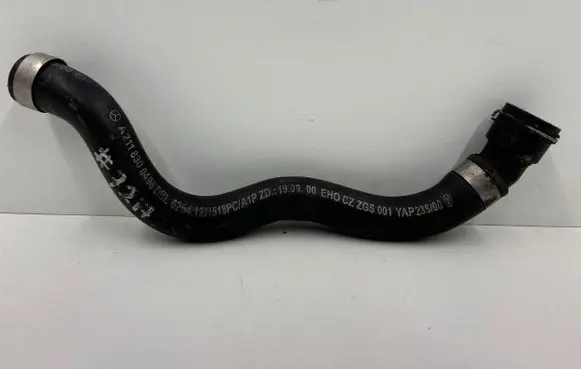 Mercedes-Benz C W204 Engine coolant pipe/hose A2118300496