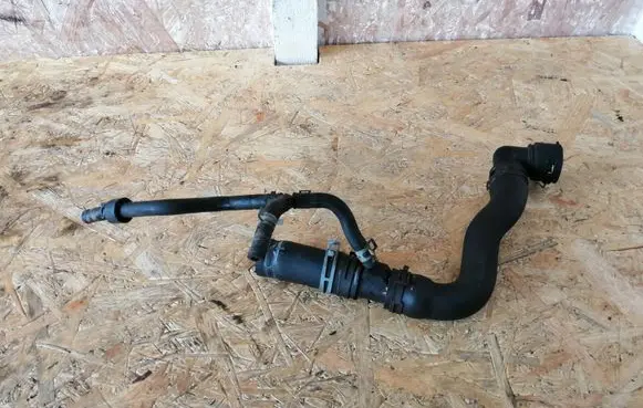 Skoda Fabia Mk2 (5J) Engine coolant pipe/hose 6Q0122101AP