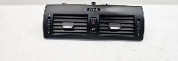 BMW X3 E83 Dash center air vent grill 3415965