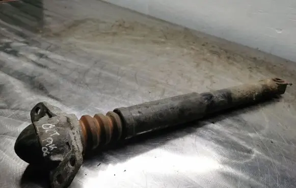 Skoda Octavia Mk2 (1Z) Rear shock absorber/damper