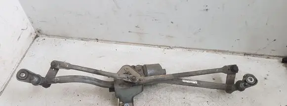 Front wiper linkage and motor