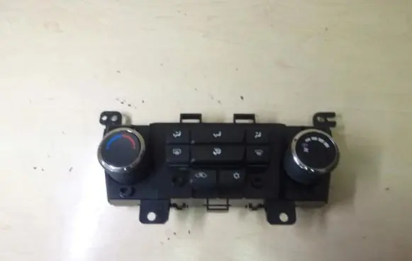 Chevrolet Cruze Climate control unit 10333103 Y348