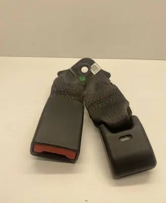 Chevrolet Malibu Rear seatbelt buckle 84711433