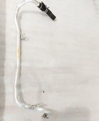 Chrysler Pacifica Air conditioning (A/C) pipe/hose 682173CZAA