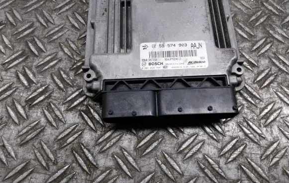 Opel Insignia A Engine control unit/module