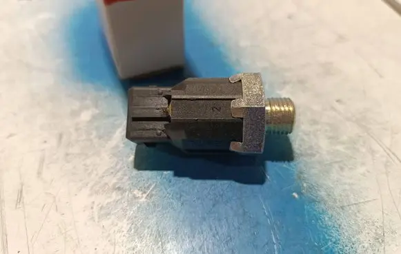 Dacia Duster Detonation knock sensor 9.3224