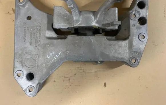 BMW X5 G05 Gearbox mounting bracket 9485332