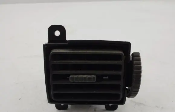 Nissan X-Trail T30 Dashboard side air vent grill/cover trim E6505161100