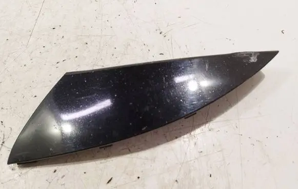 Front bumper splitter molding