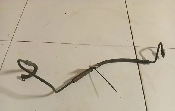 Power steering hose/pipe/line