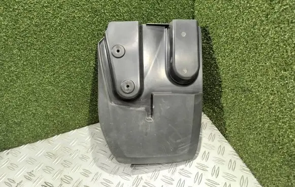 Volkswagen Crafter Rear mudguard 7C0821811