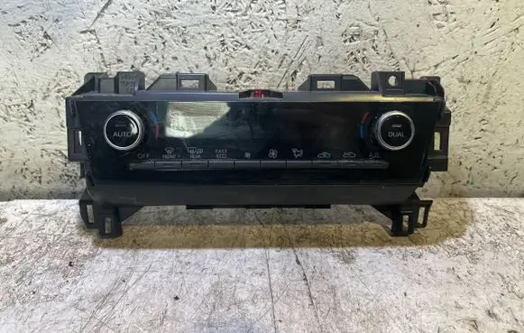 Toyota Yaris Cross Climate control unit 559000DC61 755702