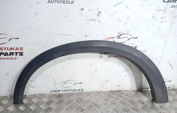 Volvo XC90 Front arch trim 