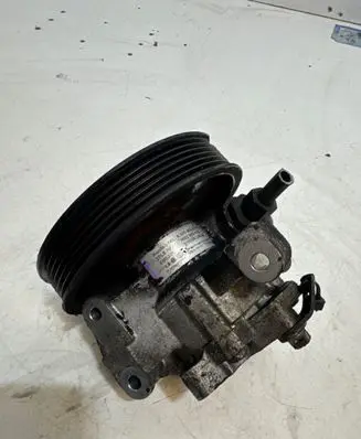 Mercedes-Benz E W211 Power steering pump A0034660101 7692955514