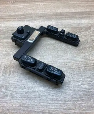 Mercedes-Benz E W210 Wing mirror switch 486010