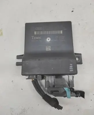 Audi A6 S6 C6 4F Gateway control module 4F0907468D 4F0910468A