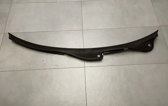 Audi A5 Sportback 8TA Wiper trim 8K1819403