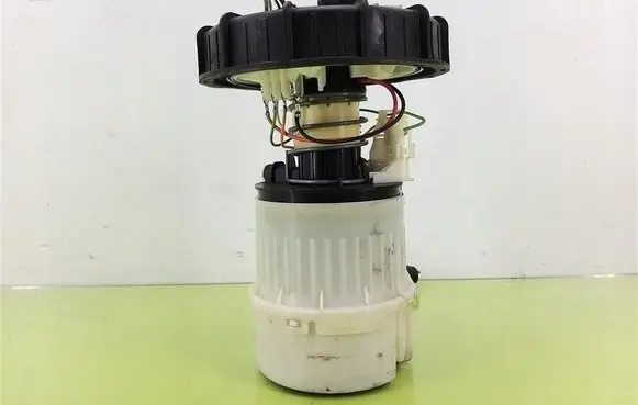 Mazda 3 I In-tank fuel pump 3N61