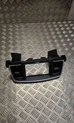 Peugeot 508 Dash center air vent grill 9686446277
